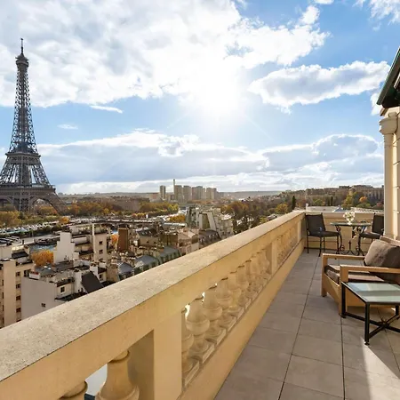 Hotel Shangri-la 5*