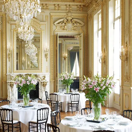 Shangri-la 5* Parigi