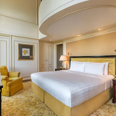 Shangri-la Hotel