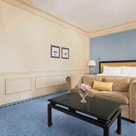 Hotel Shangri-la 5*