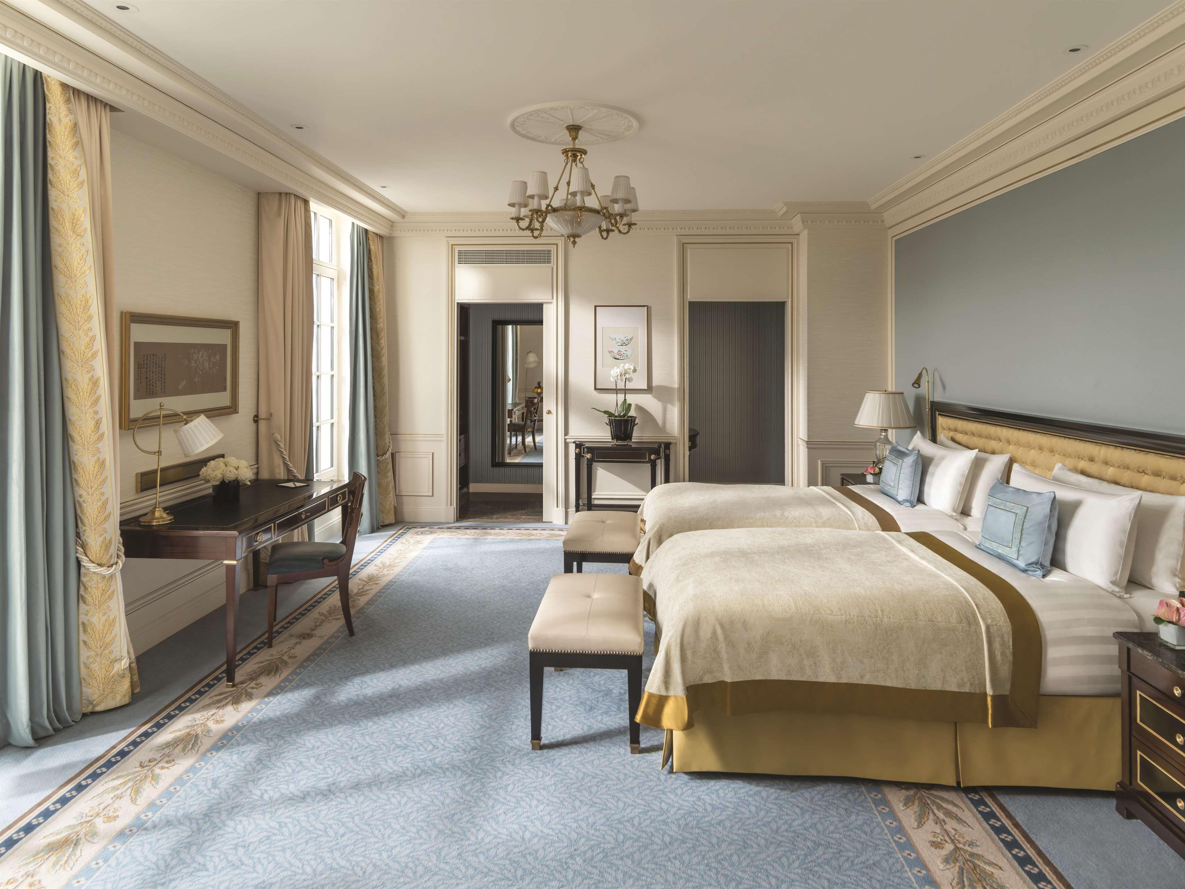 Shangri-la Hotel, Parigi