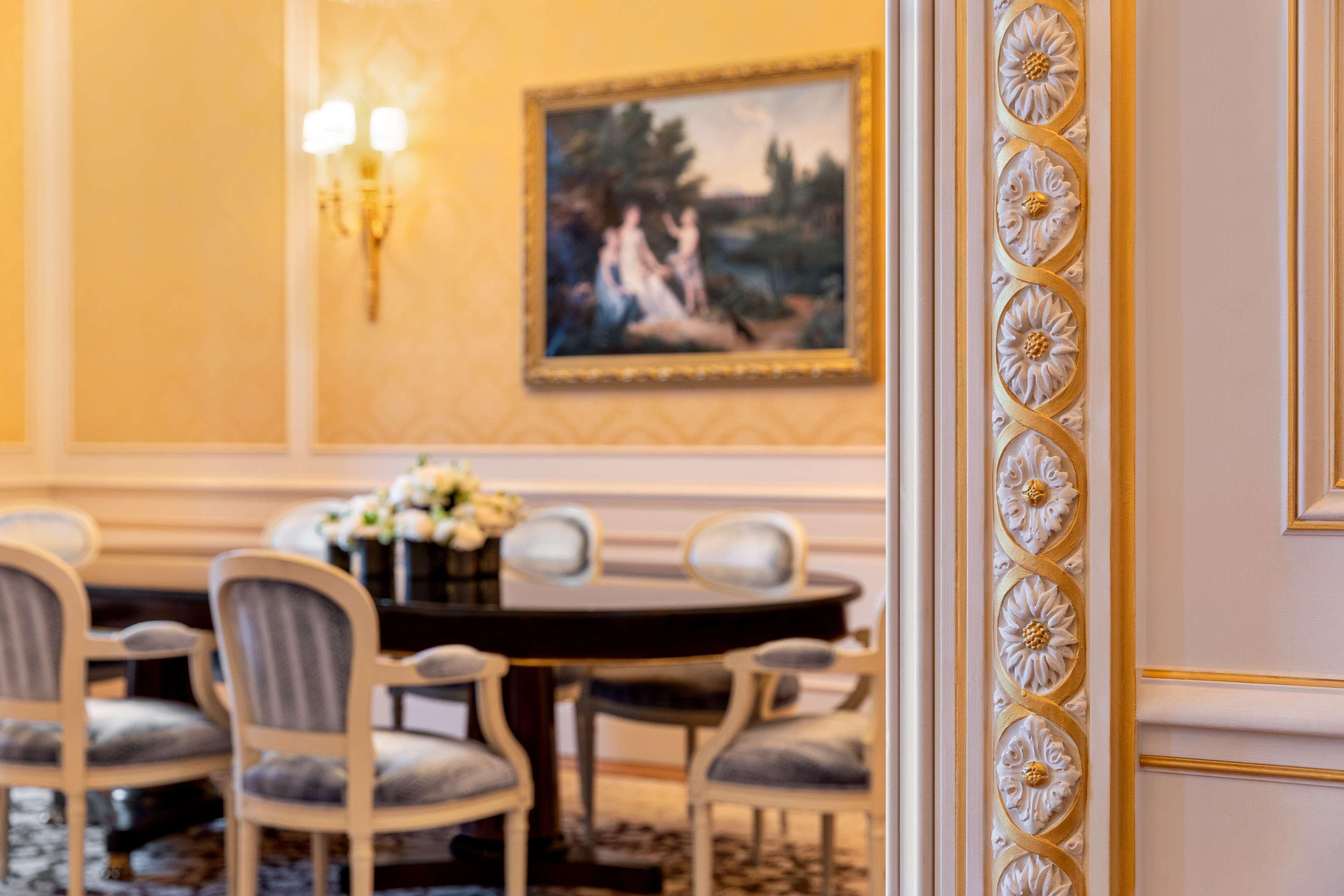 Hotel Shangri-la Hotel, Parigi