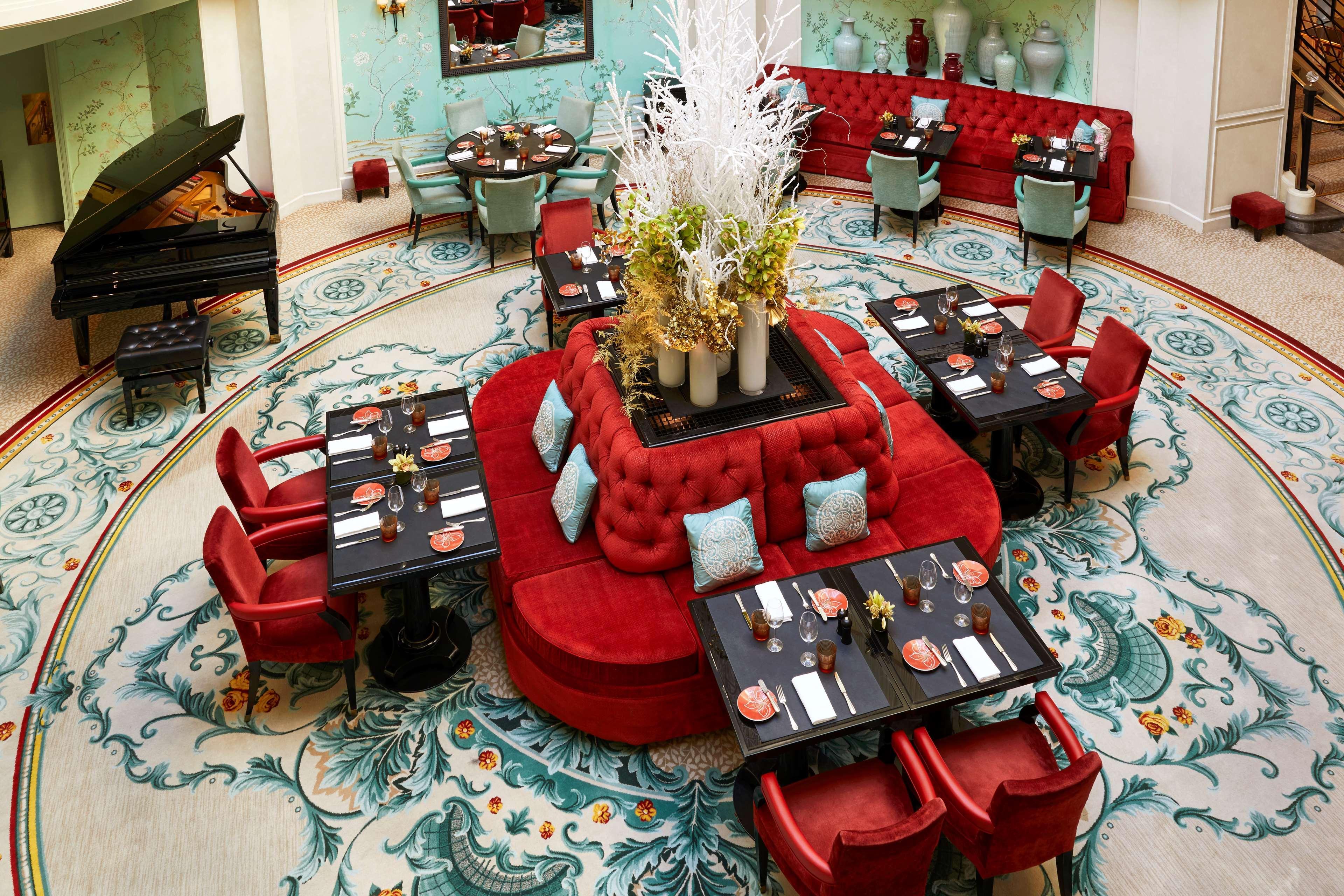 Shangri-la Hotel, Parigi