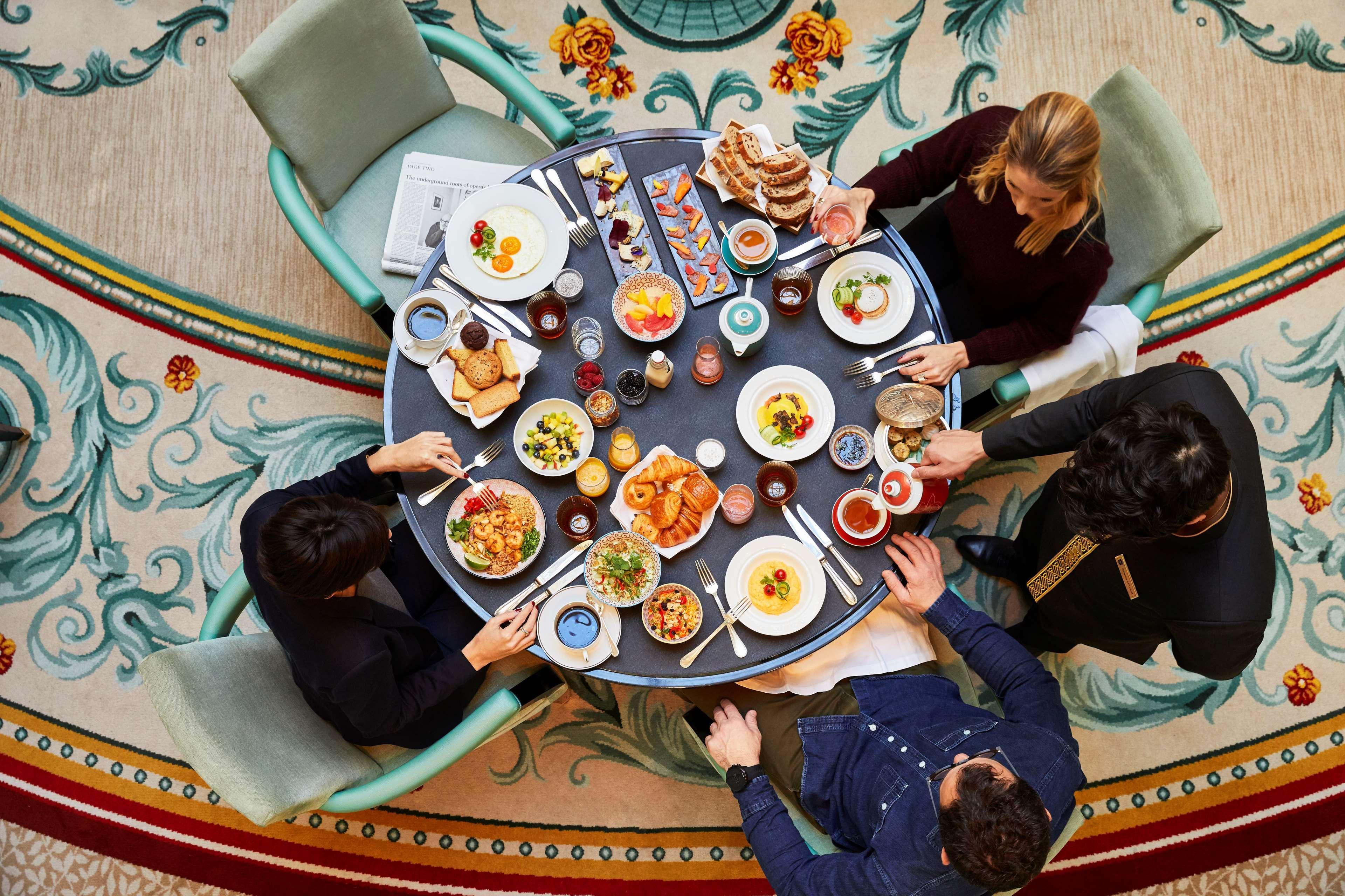 Shangri-la Hotel,