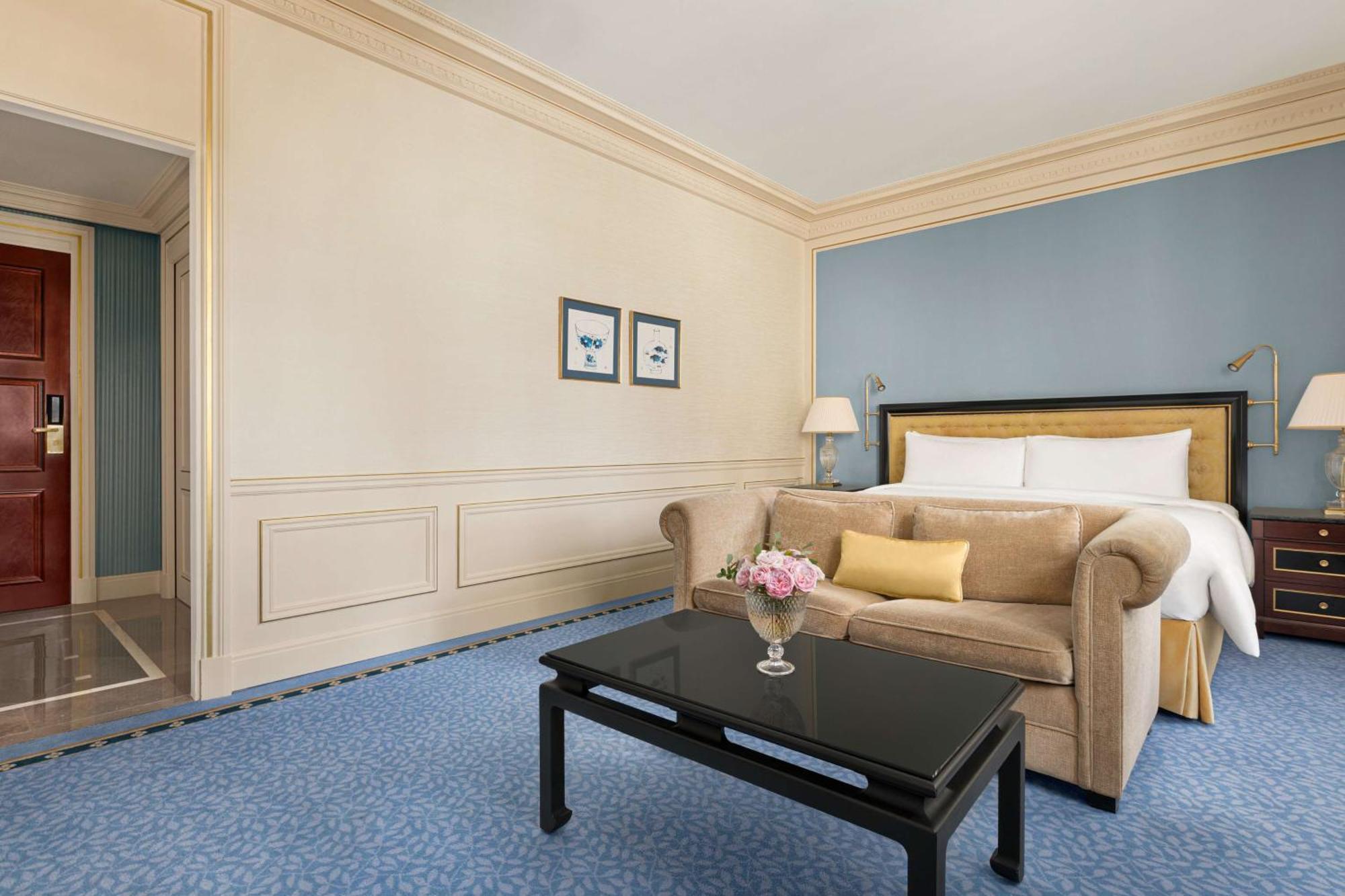 Hotel Shangri-la 5*