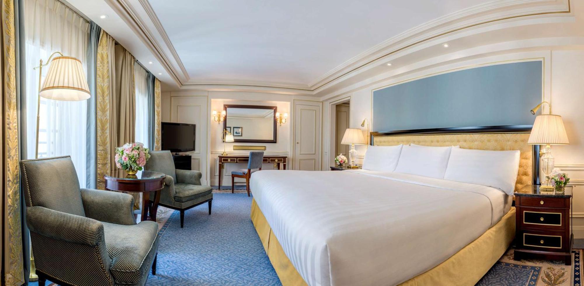 Shangri-la Hotel 5*