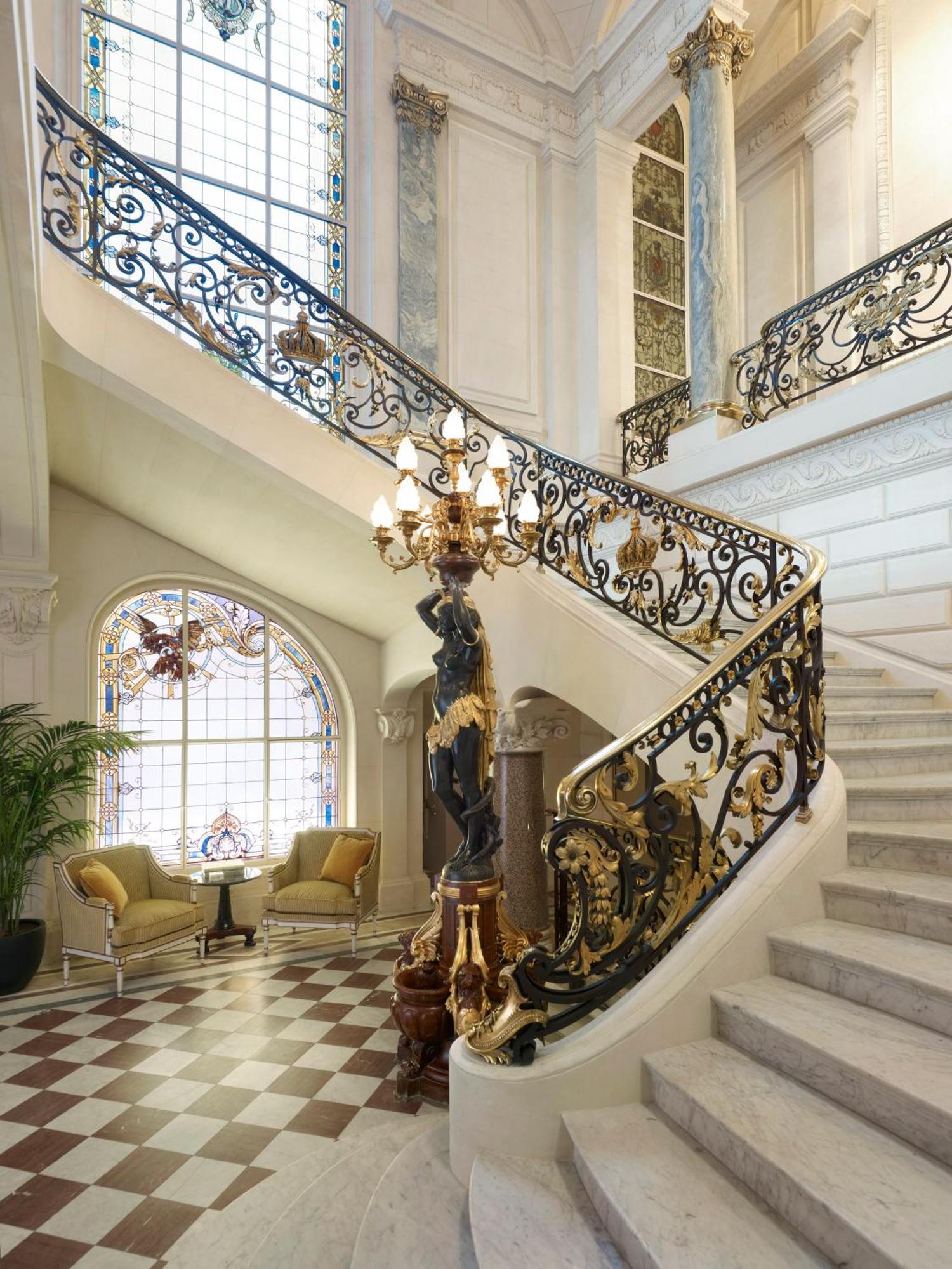Hotel Shangri-la Hotel, 5*