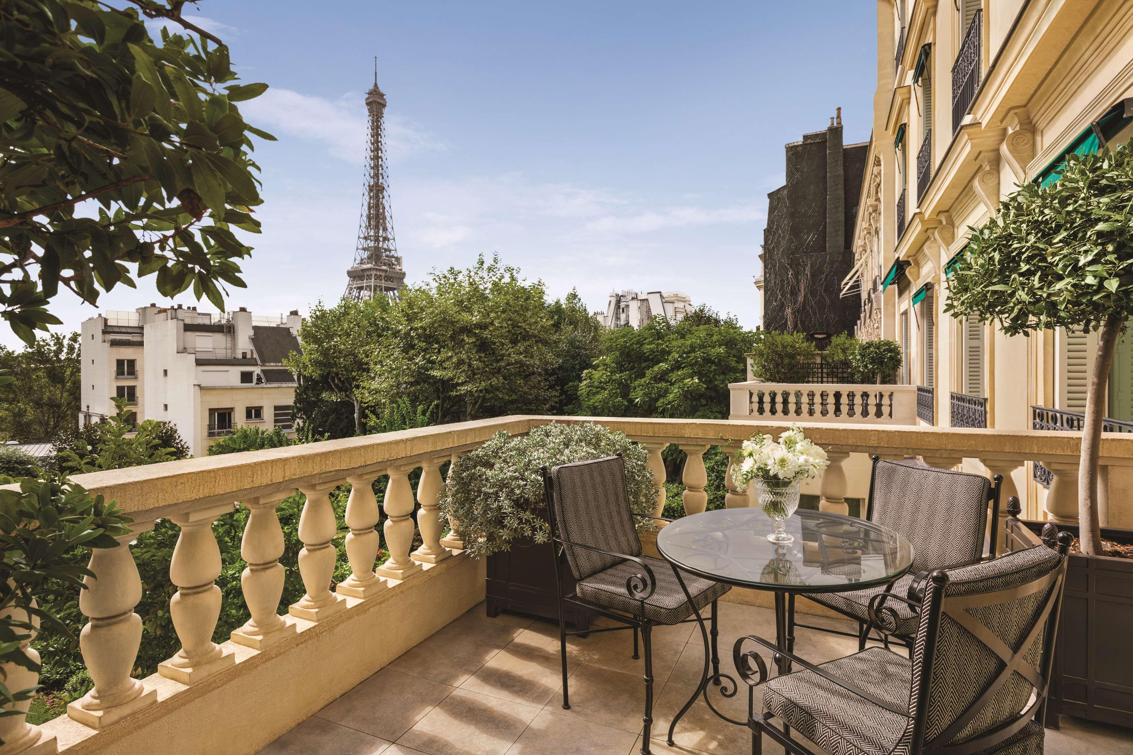 Shangri-la Hotel 5*