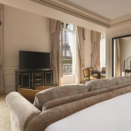 Hotel Shangri-la 5*