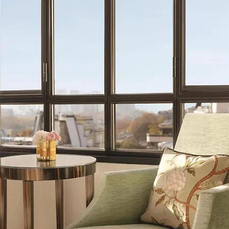 Shangri-la Hotel 5*