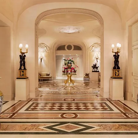 Shangri-la Paris